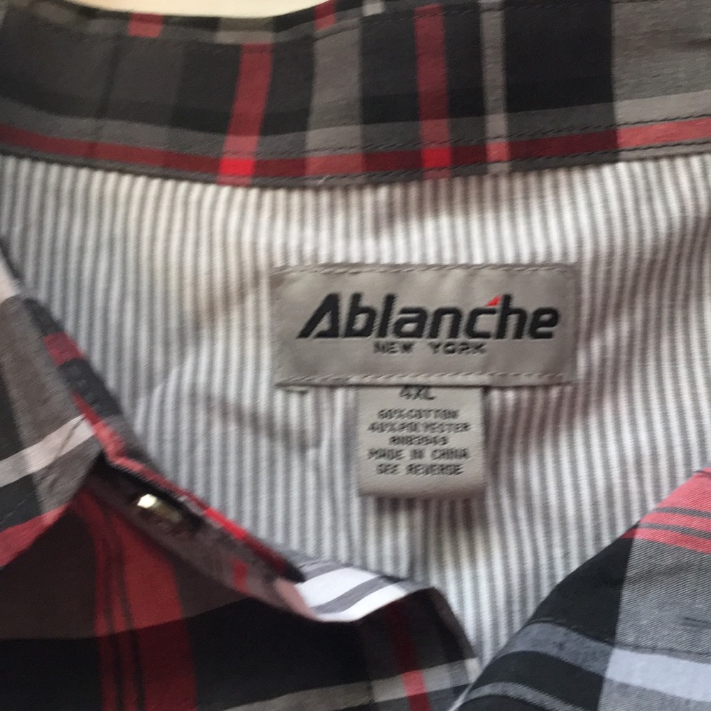 4XL button down - Picture 2 of 2
